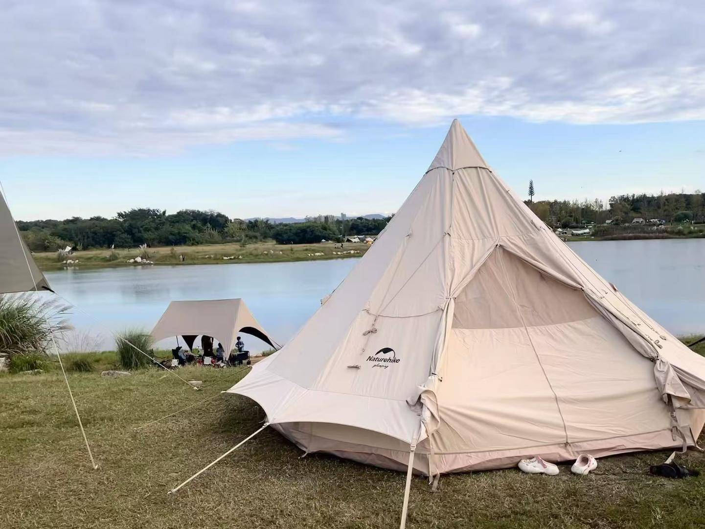 围炉煮茶走俏成都户外又“忙”起来了新葡京冬季露营升温!取暖装备上新、(图4) 围炉煮茶走俏成都户外又“忙”起来了新葡京冬季露营升温!取暖装备上新、(图4)